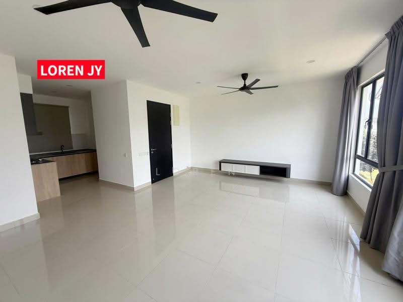 Townhouse for Rent in Bandar Cassia (Batu Kawan) - Loren Jia Ying - Living Room - PropertyGuru.com.my