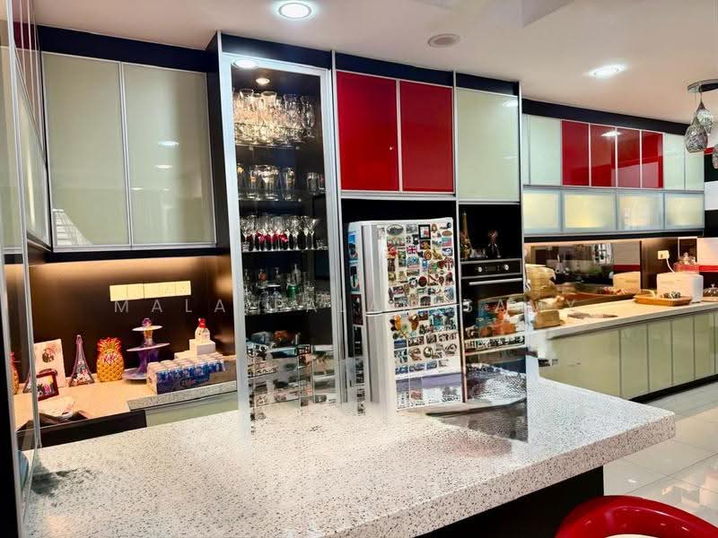 Semi-Detached House for Sale in Bandar Parklands (Klang) - Mala Palanisamy - Kitchen - PropertyGuru.com.my