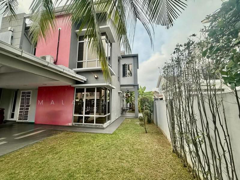 Semi-Detached House for Sale in Bandar Parklands (Klang) - Mala Palanisamy - Exterior - PropertyGuru.com.my