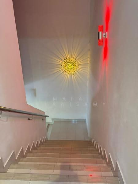 Semi-Detached House for Sale in Bandar Parklands (Klang) - Mala Palanisamy - Corridor - PropertyGuru.com.my