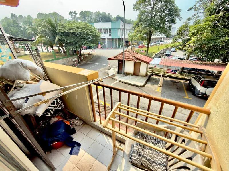 Pangsapuri untuk Dijual di Taman Cheras Intan - Azli Ibrahim - Balcony - PropertyGuru.com.my