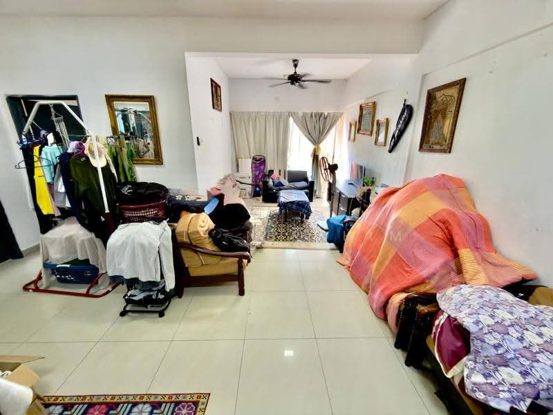 Pangsapuri untuk Dijual di Taman Cheras Intan - Azli Ibrahim - Living Room - PropertyGuru.com.my