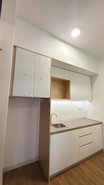 Kediaman Servis untuk Disewa di Sunway Velocity TWO - Julius Soo - Kitchen - PropertyGuru.com.my