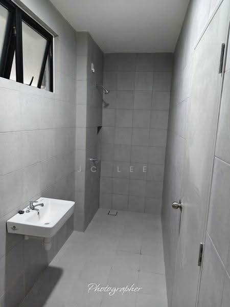 Kediaman Servis untuk Disewa di Ara Residence - JC Lee - Bathroom - PropertyGuru.com.my