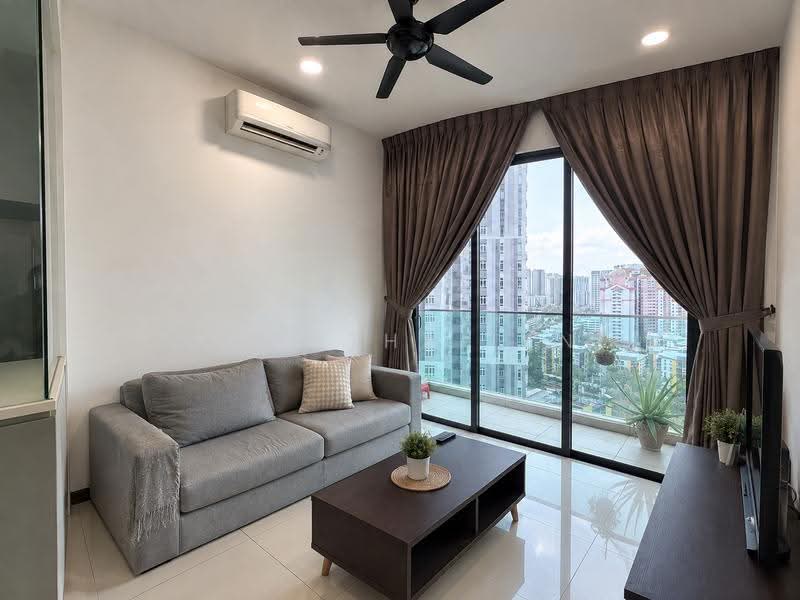 Kediaman Servis untuk Disewa di Crescent Bay Suites (Teluk Bayu) - Samantha Teng - Living Room - PropertyGuru.com.my