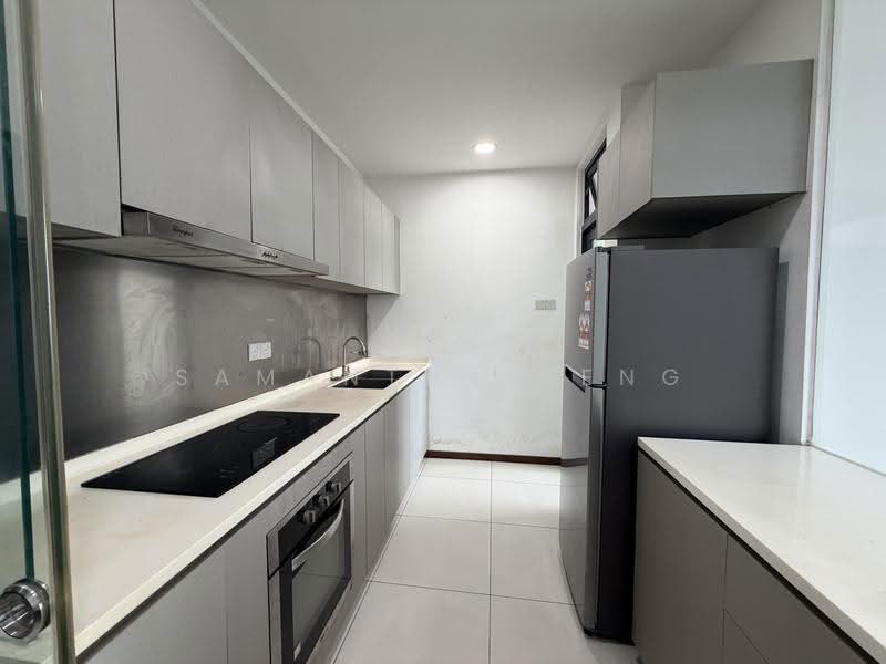 Kediaman Servis untuk Disewa di Crescent Bay Suites (Teluk Bayu) - Samantha Teng - Kitchen - PropertyGuru.com.my