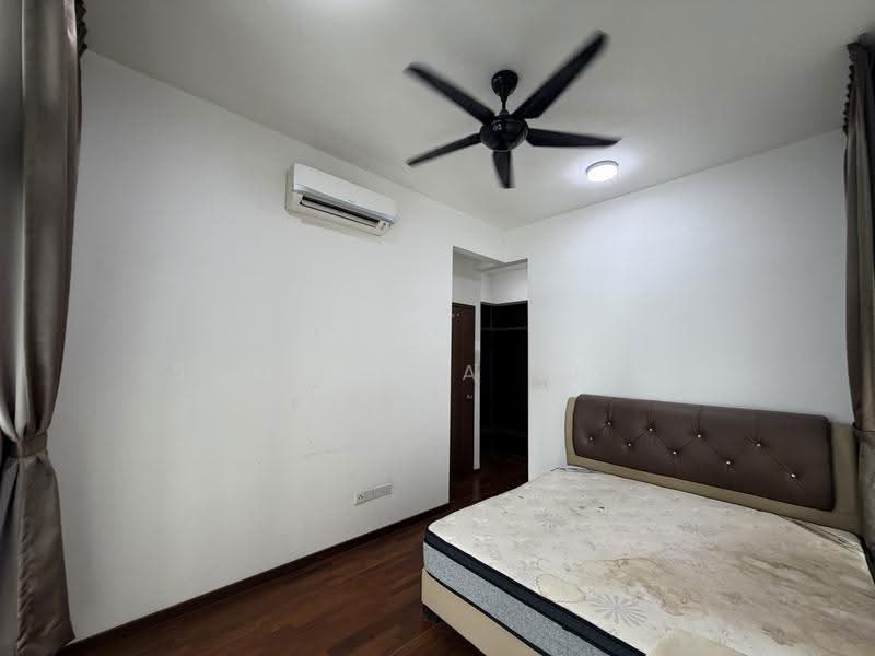 Kediaman Servis untuk Disewa di Crescent Bay Suites (Teluk Bayu) - Samantha Teng - Bedroom - PropertyGuru.com.my