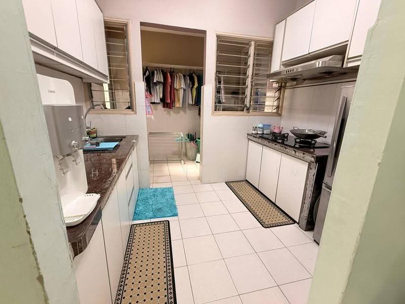 Apartment for Sale at Teratai Apartment @ Taman Sutera - Hawa Ibrahim - Kitchen - PropertyGuru.com.my