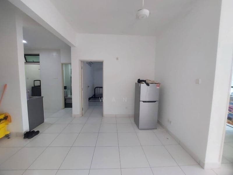 Kediaman Servis untuk Disewa di Sky Peak Residences - Wan Ning - Living Room - PropertyGuru.com.my