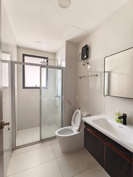 Condominium for Rent at Royal Strand @ Country Garden Danga Bay - Elaine Chan - Bathroom - PropertyGuru.com.my