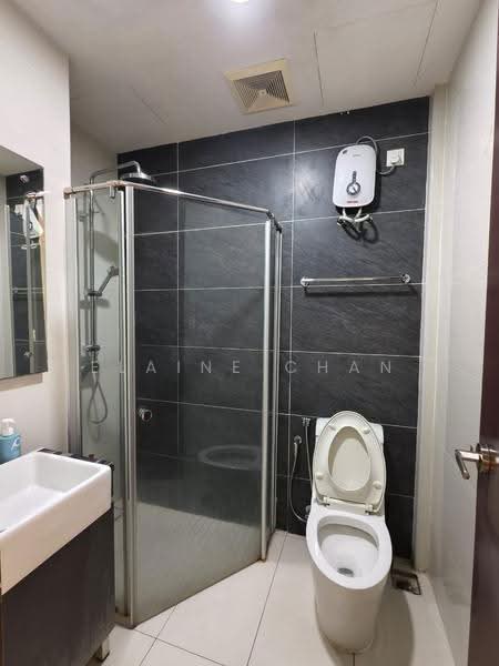 Condominium for Rent at Royal Strand @ Country Garden Danga Bay - Elaine Chan - Bathroom - PropertyGuru.com.my