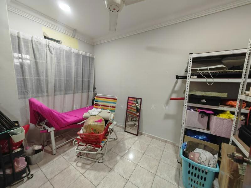 2-storey Terraced House for Sale in Taman Cheng Baru (Cheng) - Harry Law - Interior - PropertyGuru.com.my
