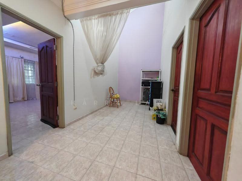 2-storey Terraced House for Sale in Taman Cheng Baru (Cheng) - Harry Law - Interior - PropertyGuru.com.my