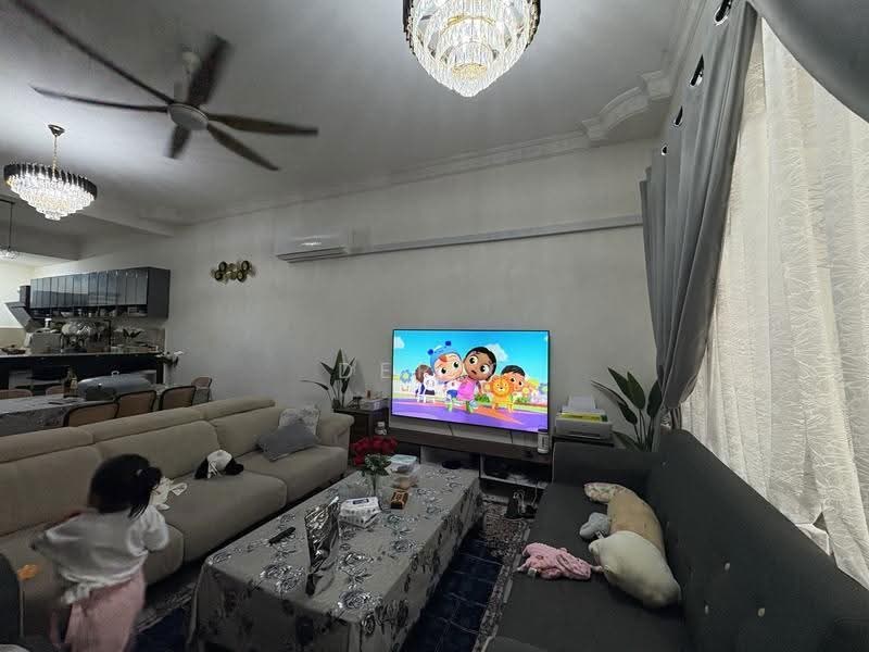2-storey Terraced House for Sale in Skudai (Johor) - Deric Ng - Living Room - PropertyGuru.com.my