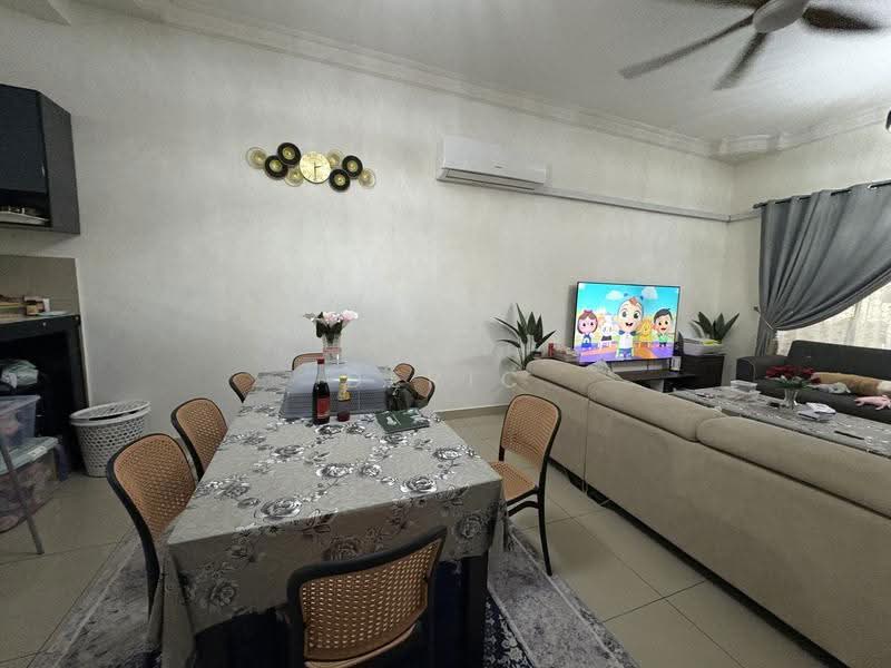 2-storey Terraced House for Sale in Skudai (Johor) - Deric Ng - Living Room - PropertyGuru.com.my