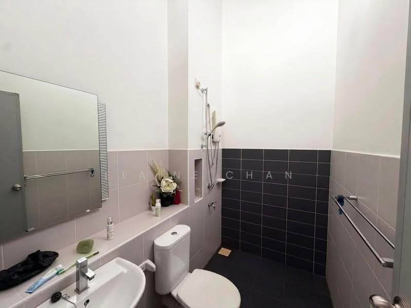 Rumah Teres 2-Tingkat untuk Disewa di Setia Tropika (Johor Bahru) - Elaine Chan - Bathroom - PropertyGuru.com.my