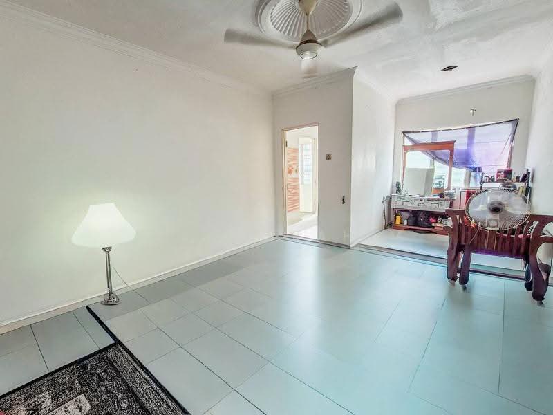 2-storey Terraced House for Sale in Taman Harmoni Kajang (Kajang) - Azli Ibrahim - Living Room - PropertyGuru.com.my