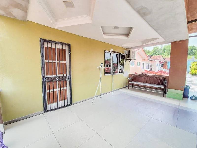 2-storey Terraced House for Sale in Taman Harmoni Kajang (Kajang) - Azli Ibrahim - Balcony - PropertyGuru.com.my
