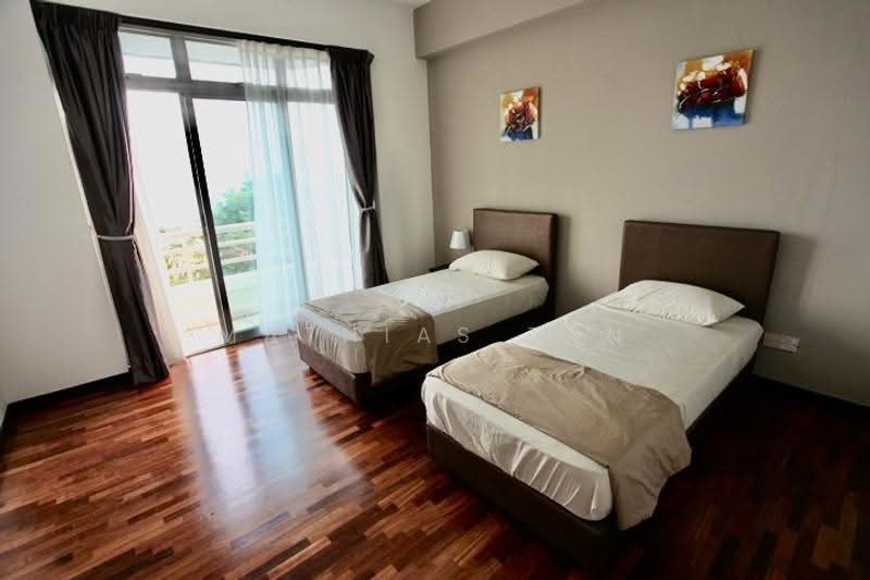 Kondominium untuk Dijual di Ocean Palms Condominium - Mathias Tan - Bedroom - PropertyGuru.com.my