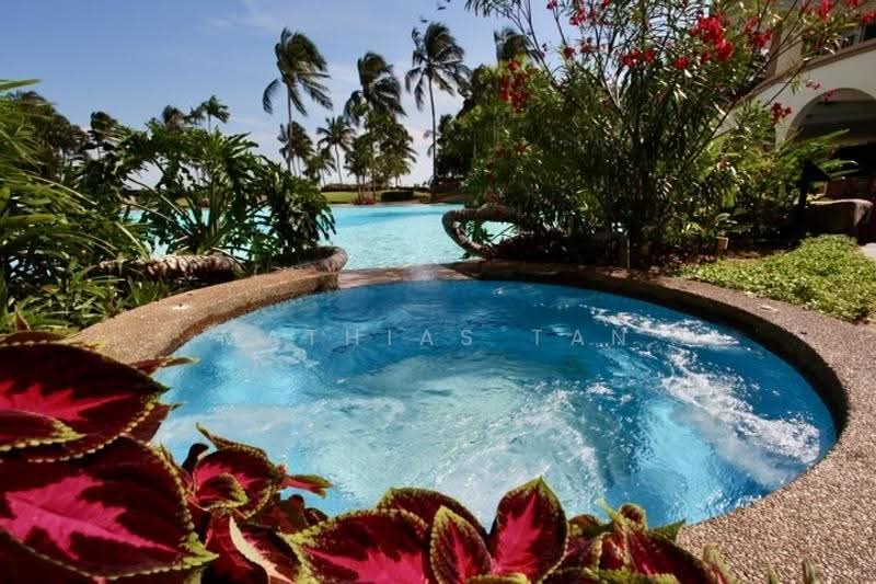 Kondominium untuk Dijual di Ocean Palms Condominium - Mathias Tan - Pool - PropertyGuru.com.my