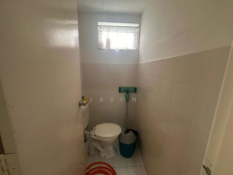 Kondominium untuk Disewa di The Tamarind - Jason Chee - Bathroom - PropertyGuru.com.my