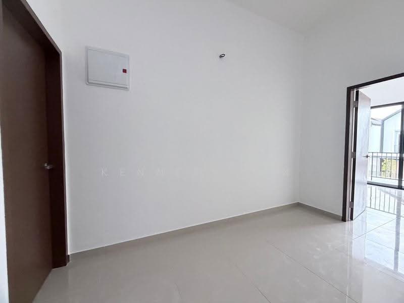 2-storey Terraced House for Sale in Bandar Dato Onn (Tebrau) - Kenneth Tan - PropertyGuru.com.my