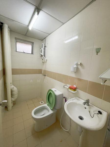 Condominium for Rent at Puncak Banyan - Andy Sie - Bathroom - PropertyGuru.com.my