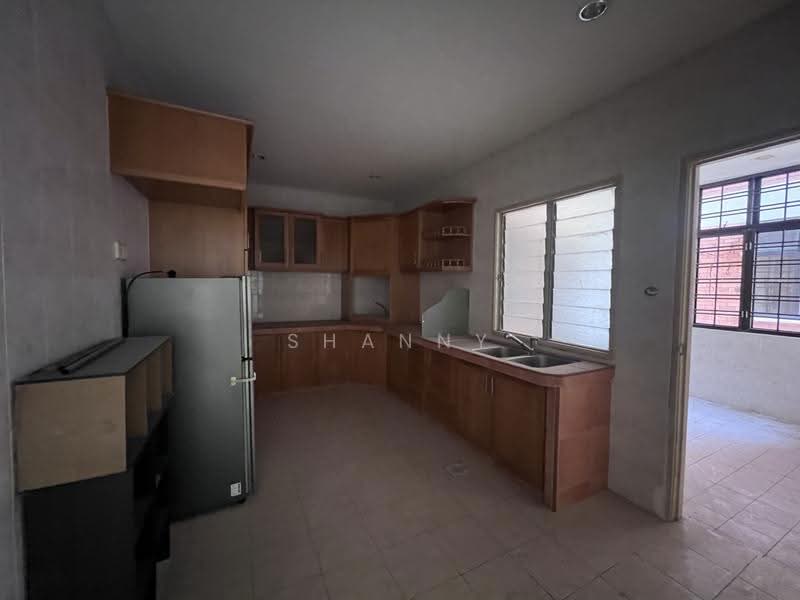 Kondominium untuk Dijual di Evergreen Park Scot Pine - Shanny Tan - Kitchen - PropertyGuru.com.my