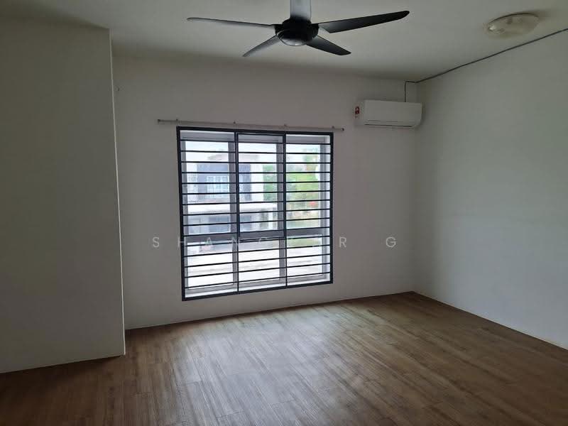 2-storey Terraced House for Rent in Dengkil (Selangor) - Shangkar G - Master Room - PropertyGuru.com.my