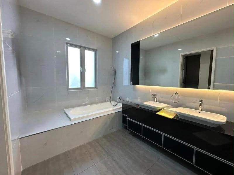 Semi-Detached House for Sale in Taman Ekoflora (Johor Bahru) - Serene Chua - Bathroom - PropertyGuru.com.my