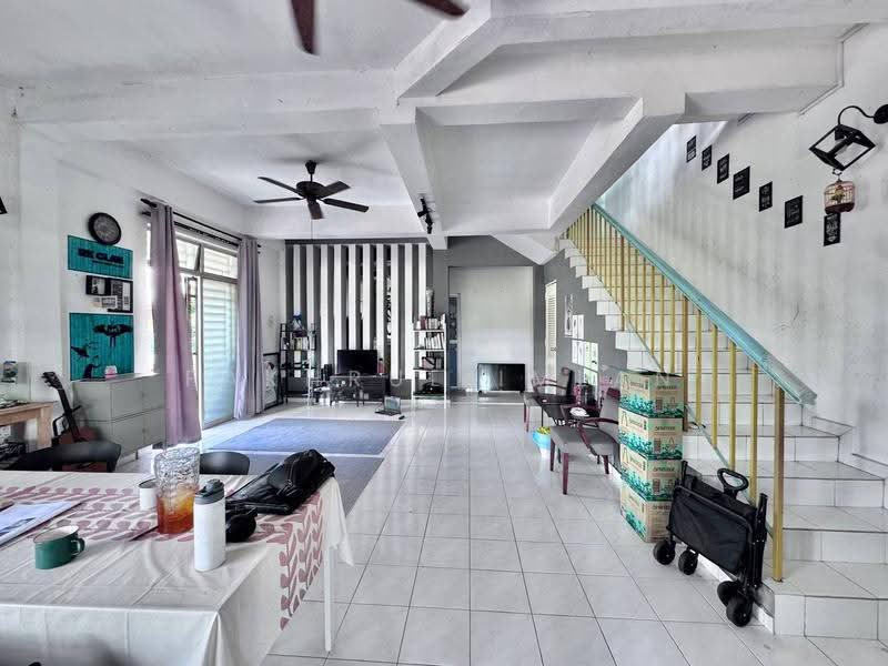 Rumah Teres 2-Tingkat untuk Dijual di Taman Scientex Pasir Gudang (Pasir Gudang) - Fakhrul Imlan - Living Room - PropertyGuru.com.my