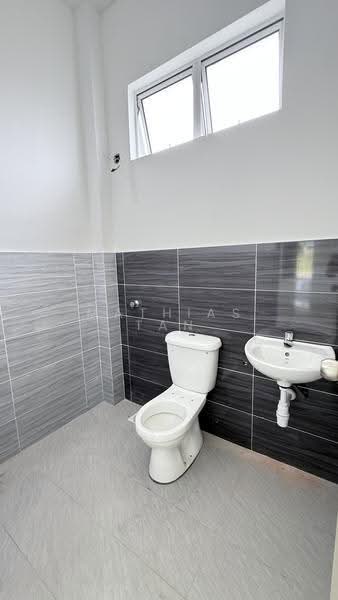Semi-Detached House for Sale in Taman Tanjung Minyak Utama (Tanjong Minyak) - Mathias Tan - PropertyGuru.com.my