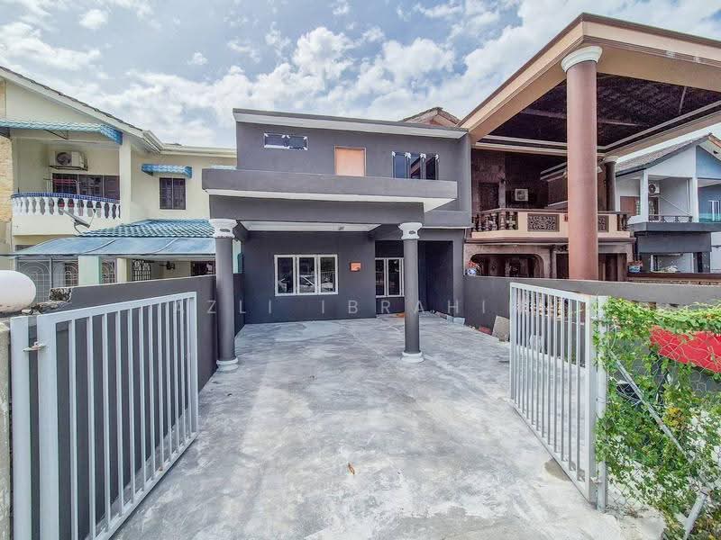 2-storey Terraced House for Sale in Taman Jasmin (Kajang) - Azli Ibrahim - Exterior - PropertyGuru.com.my