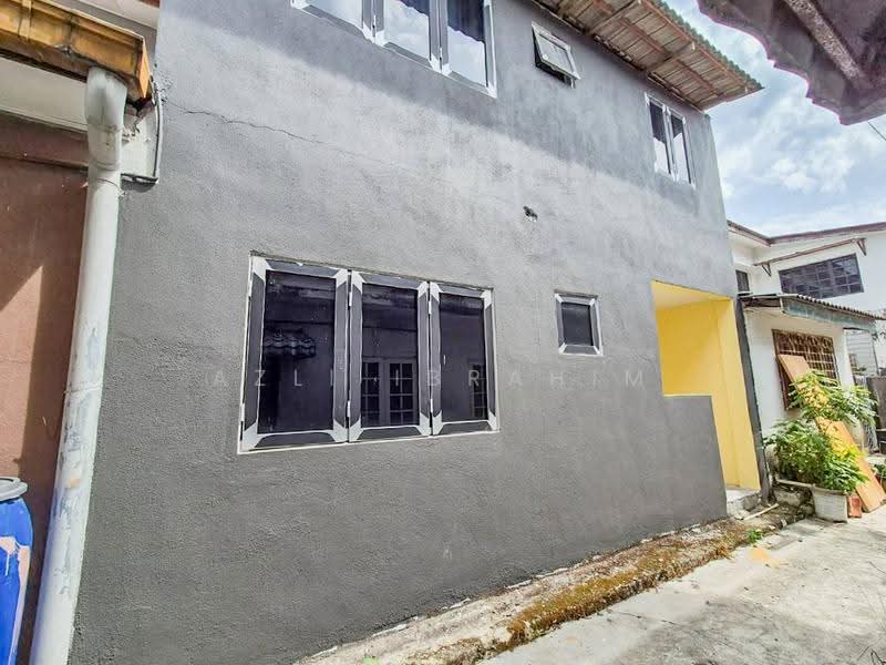 2-storey Terraced House for Sale in Taman Jasmin (Kajang) - Azli Ibrahim - Exterior - PropertyGuru.com.my