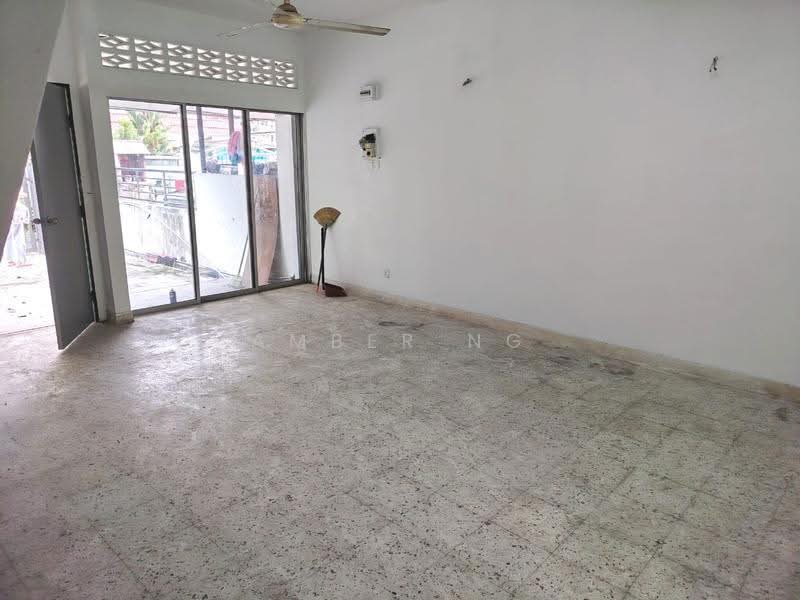 2-storey Terraced House for Sale in Taman Sri Rampai (Wangsa Maju) - Amber Ng - Living Room - PropertyGuru.com.my