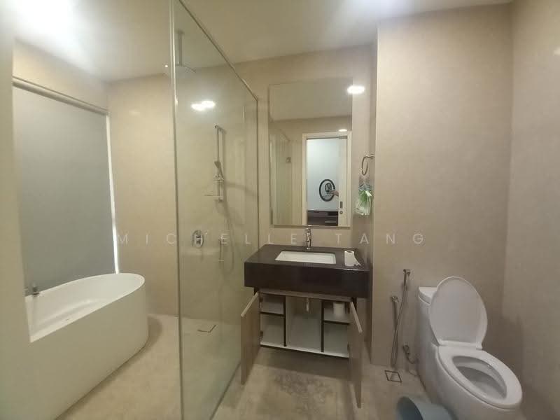 Condominium for Rent at Pavilion Hilltop - Michelle Tang - Bathroom - PropertyGuru.com.my