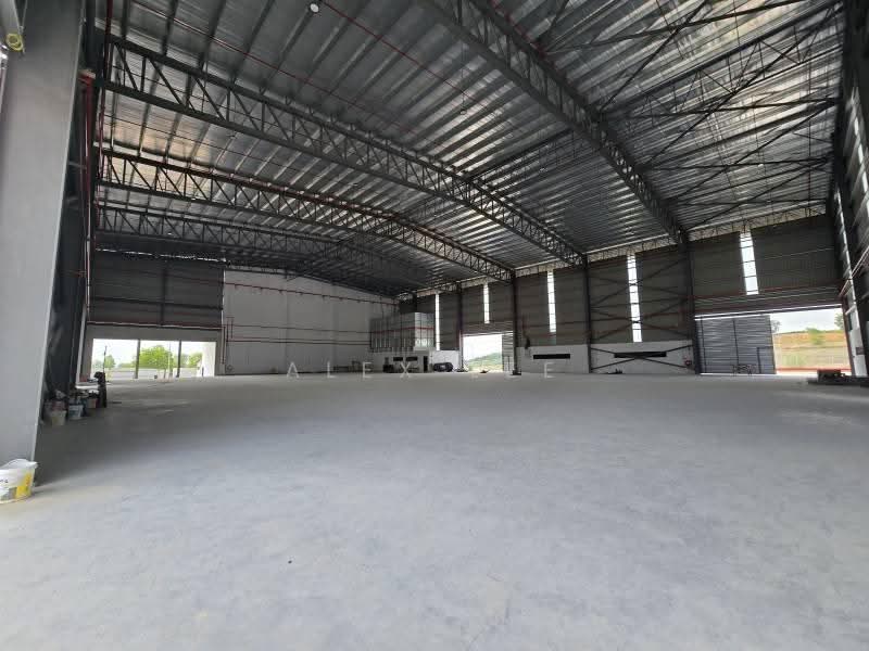 Warehouse for Rent in Batu Arang (Selangor) - Alex Lee - Interior - PropertyGuru.com.my