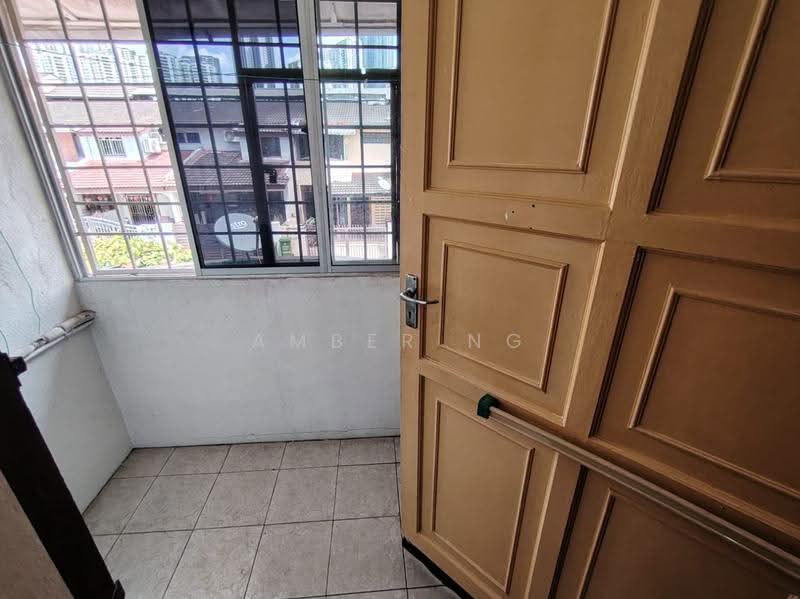 2-storey Terraced House for Sale in Taman Sri Rampai (Wangsa Maju) - Amber Ng - Balcony - PropertyGuru.com.my