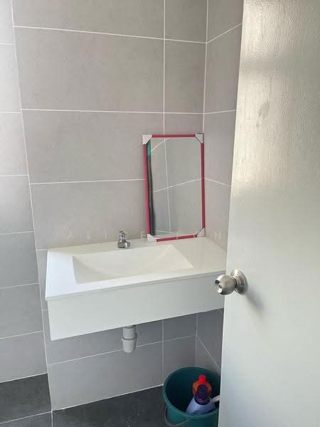 Service Residence for Rent at Residensi MH Platinum 2 - Alice Tong - Bathroom - PropertyGuru.com.my