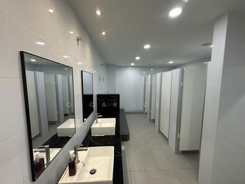 Shop for Rent in Jalan Klang Lama (Old Klang Road) (Kuala Lumpur) - Oscar Loke - Bathroom - PropertyGuru.com.my