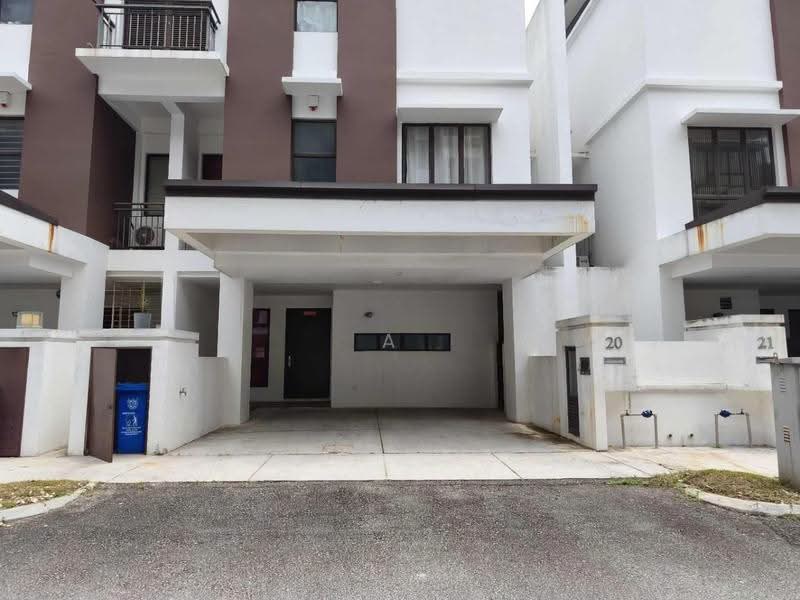 Townhouse for Sale in Shah Alam (Selangor) - A Chong - Exterior - PropertyGuru.com.my