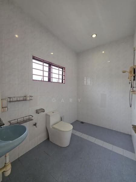Semi-Detached House for Sale in Taman Mansion (Ipoh) - Gary Tang - Bathroom - PropertyGuru.com.my