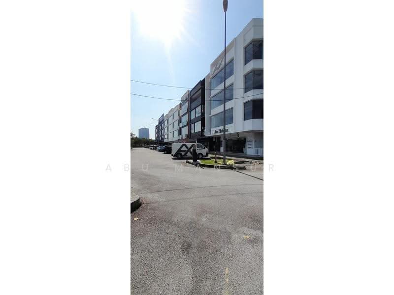Shop / Office for Rent in D'alpinia (Puchong) - Abu Mansur - Exterior - PropertyGuru.com.my