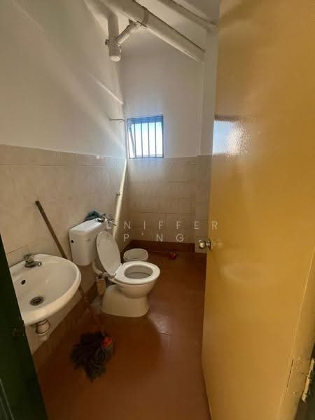 Pangsapuri untuk Dijual di Vista Bayu - Jeniffer P'ng - Bathroom - PropertyGuru.com.my