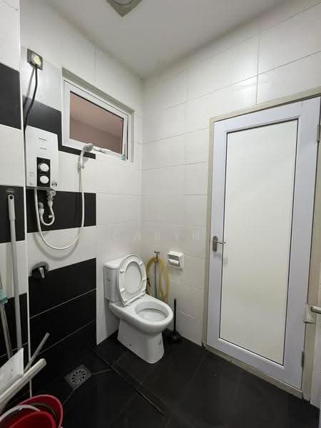 Rumah Teres 2-Tingkat untuk Disewa di Bandar Putra Kulai (Kulai) - Caryn Ter - Bathroom - PropertyGuru.com.my