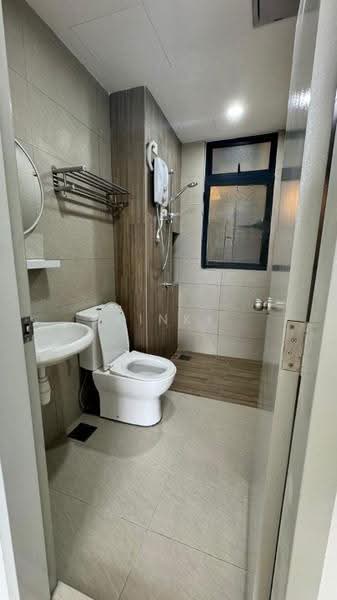 Kediaman Servis untuk Dijual di You City 3 - KINKI CHAN - Bathroom - PropertyGuru.com.my