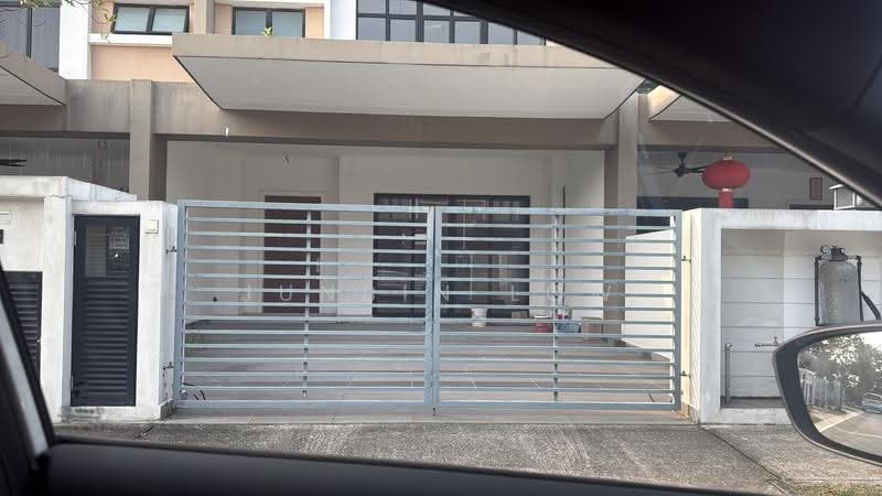 2-storey Terraced House for Sale in 16 Sierra (Puchong) - Junbin Low - Exterior - PropertyGuru.com.my