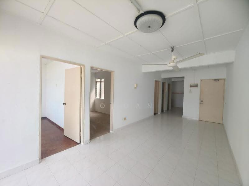 Apartment for Sale at Kota Laksamana Utama - Jordan Lee - Living Room - PropertyGuru.com.my