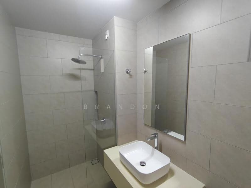 Kediaman Servis untuk Disewa di Melawati : Park One - Brandon N - Bathroom - PropertyGuru.com.my