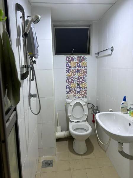 Kondominium untuk Dijual di N-Park Condominium - Elaine Lee - Bathroom - PropertyGuru.com.my